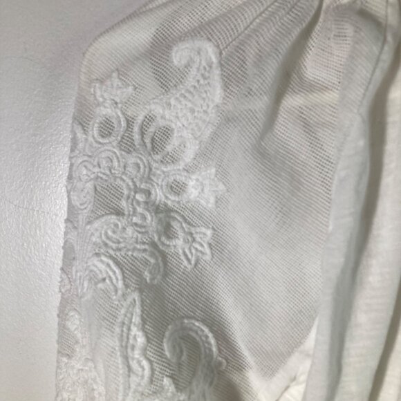 Womens XS Soft Surroundings V Neck Embroidered Mesh Lace Applique Blouse Flaw - Picture 6 of 11